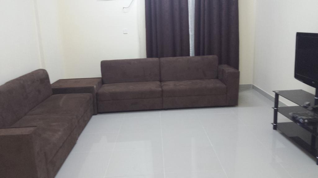Golden Seasons Furnished Apartment Salalah Habitación foto